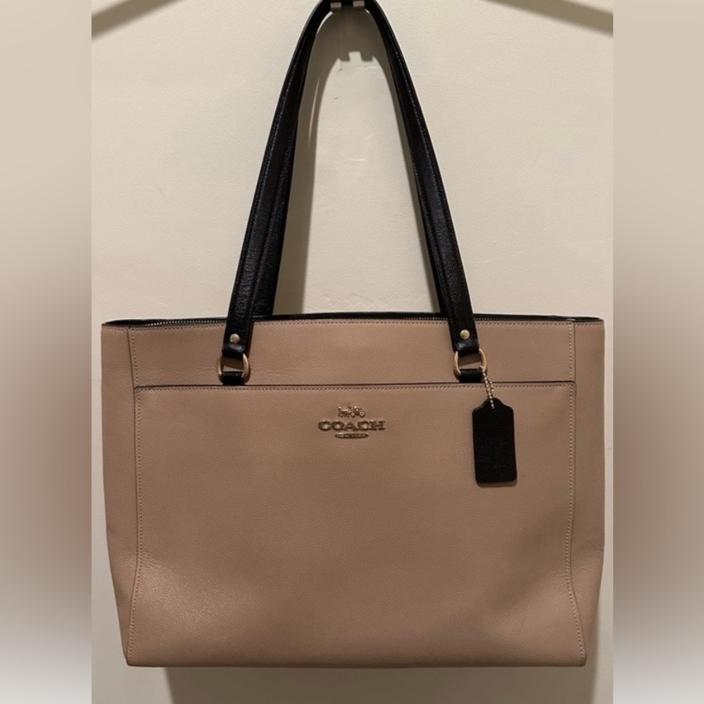 Large Coach Tote - Beige and Black Shoulder Bag with laptop pocket. - Picture 2 of 10